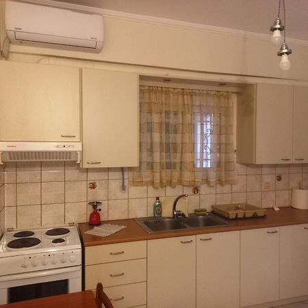 Stefkas Apartment1 Patras Esterno foto