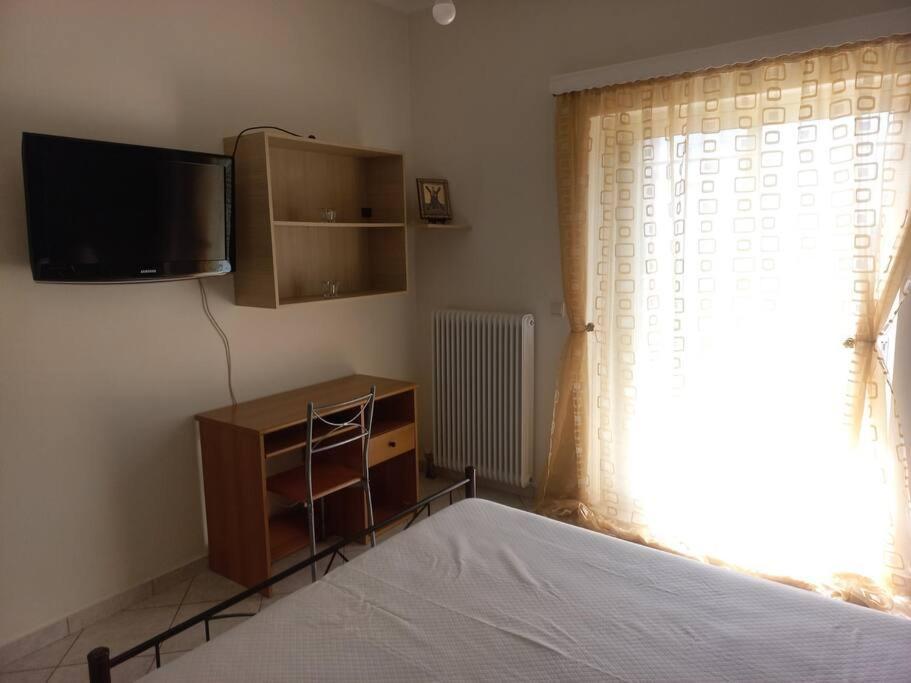 Stefkas Apartment1 Patras Esterno foto